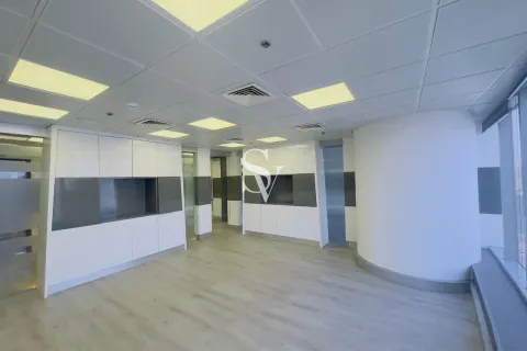 Office in Jumeirah Lake Towers, Dubai, UAE 107 sq.m. № 720255 - photo 7