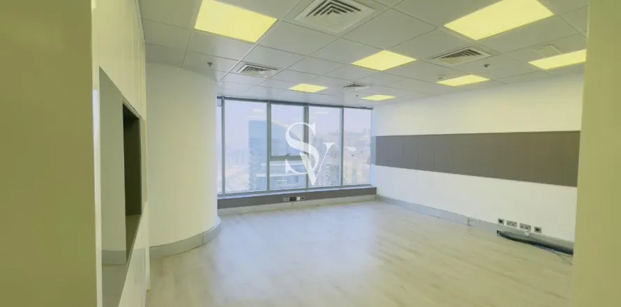 Office in Jumeirah Lake Towers, Dubai, UAE 107 sq.m. № 720255