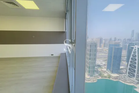 Office in Jumeirah Lake Towers, Dubai, UAE 107 sq.m. № 720255 - photo 14