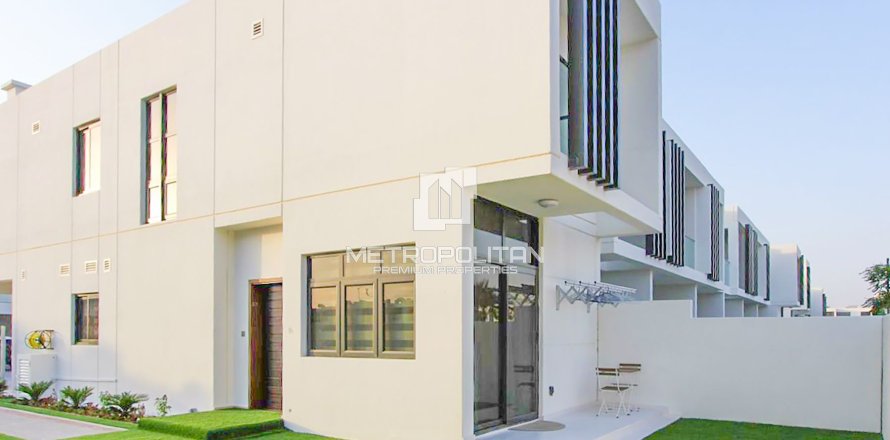 וילה ב DAMAC Hills (Akoya by DAMAC), Dubai, איחוד האמירויות 3 חדרי שינה, 343 מ"ר מספר 663926