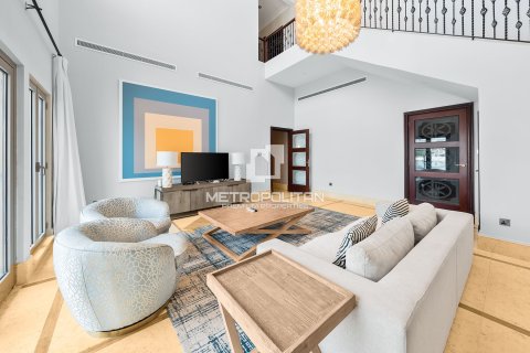 Vilă de închiriat în Palm Jumeirah, Dubai, EAU 7 dormitoare, 1245 mp.  №663924 - poză 7