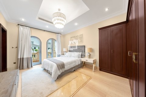 Vilă de închiriat în Palm Jumeirah, Dubai, EAU 7 dormitoare, 1245 mp.  №663924 - poză 19