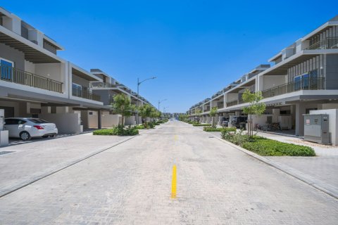 Řadový dům v DAMAC Hills (Akoya by DAMAC), Dubai, SAE 4 ložnice, 151 m² Č.: 739892 - fotografie 19