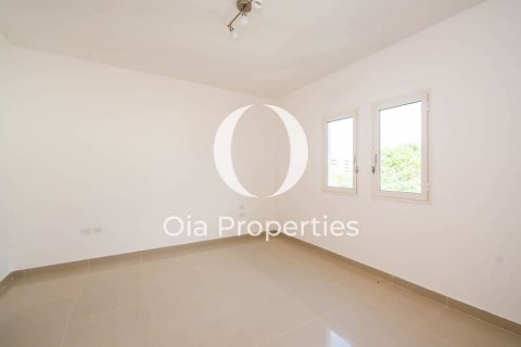 Villa en venta en Al Reef, Abu Dhabi, EAU 3 dormitorios, 174 m2 № 644657 - foto 9
