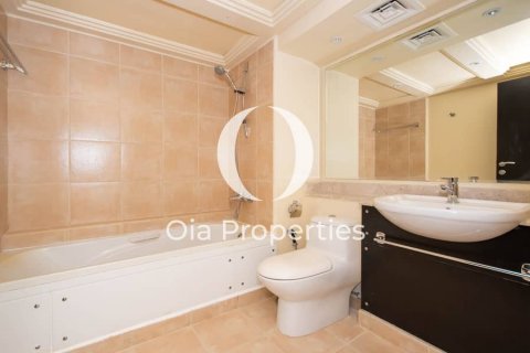 Villa en venta en Al Reef, Abu Dhabi, EAU 3 dormitorios, 174 m2 № 644657 - foto 10