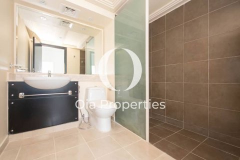 Villa en venta en Al Reef, Abu Dhabi, EAU 3 dormitorios, 174 m2 № 644657 - foto 11