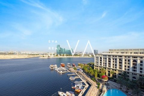 Appartement te koop in Bur Dubai, Dubai, VAE 2 slaapkamers, 345.63 vr.m., nr 637697 - foto 2
