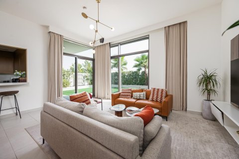 Casa urbana para arrendamento em Al Furjan, Dubai, EAU 4 quartos, 326.34 m2 № 764229 - foto 3