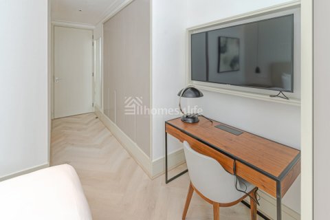 Appartement te huur in Downtown Dubai (Downtown Burj Dubai), Dubai, VAE 2 slaapkamers, 129 vr.m., nr 720662 - foto 9