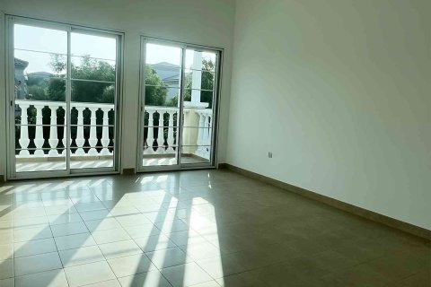 Vilë në Jumeirah Village Triangle, Dubai, Emiratet e Bashkuara Arabe 2 dhoma gjumi, 250 m2. № 734287 - Foto 10