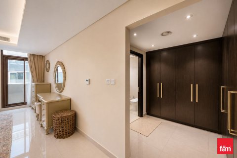Villa in Meydan, Dubai, UAE 4 bedrooms, 307.5 sq.m. № 713570 - photo 12