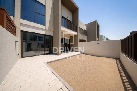 Villa a Dubai Land, Dubai, EAU 3 camere da letto, 176.33 mq. № 757330