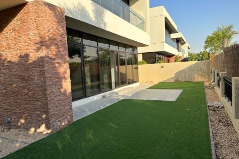 Vila di DAMAC Hills (Akoya by DAMAC), Dubai, UAE 5 bilik tidur, 450 meter persegi № 740622 - foto 10