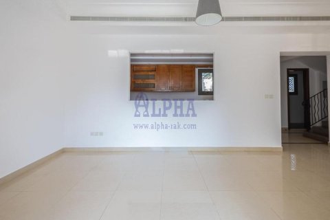 Városi lakóépület itt: Al Hamra Village, Ras Al Khaimah, EAE, 4 hálószoba, 255.5 m², azonosító: 709454 - fénykép 11