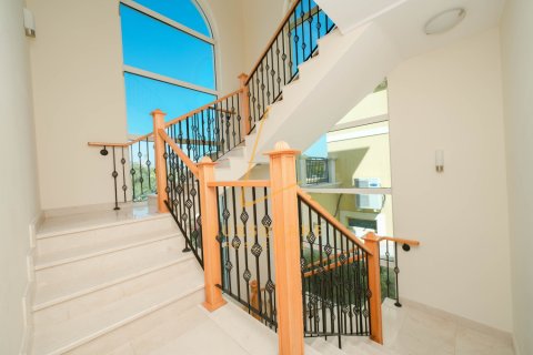 Vila v Jumeirah Park, Dubai, SAE 4 spálne, 611 m2 č. 763888 - Fotografia 16