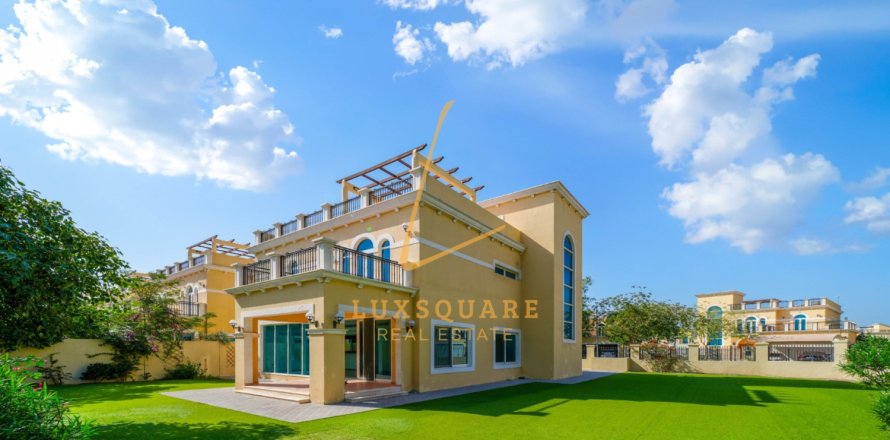 Vila v Jumeirah Park, Dubai, SAE 4 spálne, 611 m2 č. 763888