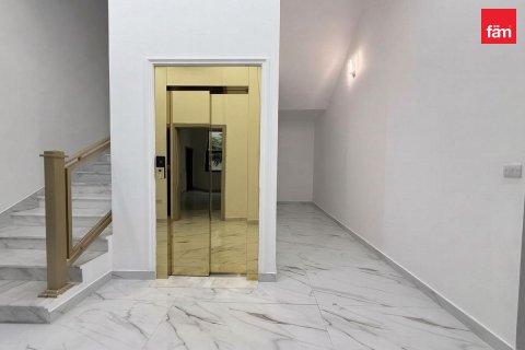 Dubai, BAE’de kiralık villa 5 yatak odası, 930.2 m² No 761021 - fotoğraf 23
