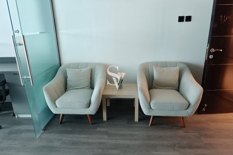 Oficiu de închiriat în Business Bay, Dubai, EAU 90 mp.  №718855 - poză 2