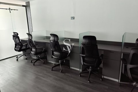 Oficiu de închiriat în Business Bay, Dubai, EAU 90 mp.  №718855 - poză 14