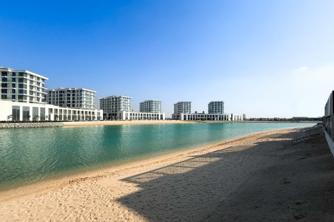 Vilë në Sharjah Waterfront City, Emiratet e Bashkuara Arabe 5 dhoma gjumi, 352.93 m2. № 749130 - Foto 4