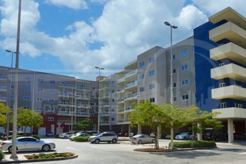 Huoneisto Al Reef, Abu Dhabi, Arabiemiraatit 1 makuuhuone, 92.9 m2 № 731175 - kuva 18