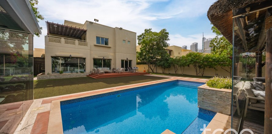 Βίλα σε Meadows, Dubai, ΗΑΕ 4 υπνοδωμάτια, 812.07 τ.μ. Αρ. 733424