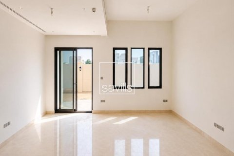Vila v Khalifa City, Abu Dhabi, SAE 3 ložnice, 374.96 m² Č.: 764815 - fotografie 4