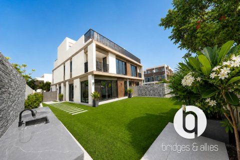 Villa itt: Tilal Al Ghaf, Dubai, EAE, 4 hálószoba, 313 m², azonosító: 726357