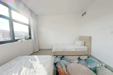 Adosado en alquiler en Al Furjan, Dubai, EAU 4 dormitorios, 251 m2 № 738233 - foto 11