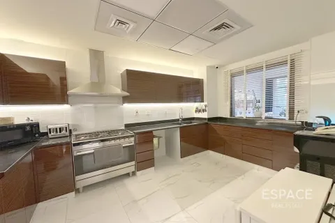 Adosado en alquiler en Al Furjan, Dubai, EAU 4 dormitorios, 251 m2 № 738233 - foto 6