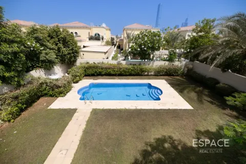 Üürile anda villa asukohaga Jumeirah Park, Dubai, AÜE: 4 magamistoaga, 471 m² Nr 738230 - pilt 19