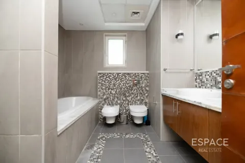 Üürile anda villa asukohaga Jumeirah Park, Dubai, AÜE: 4 magamistoaga, 471 m² Nr 738230 - pilt 16