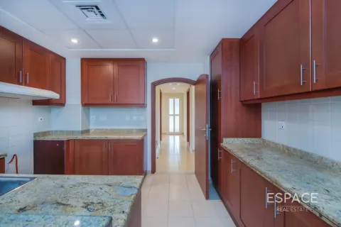 Vila di The Lakes, Dubai, UEA 3 kamar tidur, 209 m2 nomor 738228 - foto 7