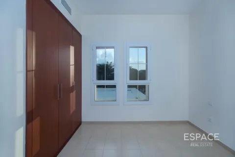 Vila di The Lakes, Dubai, UEA 3 kamar tidur, 209 m2 nomor 738228 - foto 13