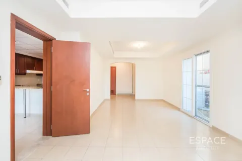 Vila di The Lakes, Dubai, UEA 3 kamar tidur, 209 m2 nomor 738228 - foto 4