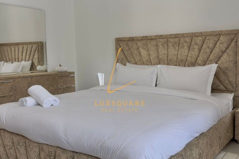 דירה להשכרה ב Downtown Dubai (Downtown Burj Dubai), Dubai, איחוד האמירויות  3 חדרי שינה, 172 מ"ר, מספר 735975 - תמונה 11