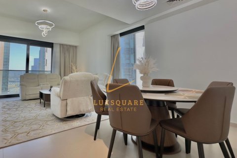 דירה להשכרה ב Downtown Dubai (Downtown Burj Dubai), Dubai, איחוד האמירויות  3 חדרי שינה, 172 מ"ר, מספר 735975 - תמונה 3