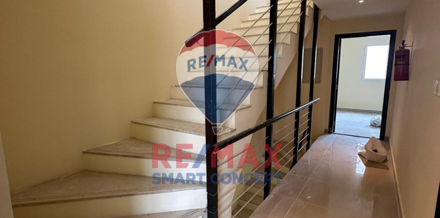 Вилла в Al Reef, Абу-Даби, ОАЭ 3 спальни, 225.2м2 № 516327