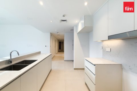 Byt v Umm Suqeim, Dubai, SAE 3 ložnice, 179.2 m² Č.: 689210 - fotografie 2