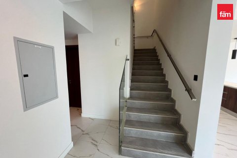 Villa til leje i Dubai, UAE 4 soveværelser, 288 kvm № 763357 - foto 3