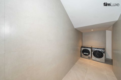 Villa til salgs i Dubai, Emiratene 5 soverom, 690.4 kvm Nr. 682183 - Foto 29
