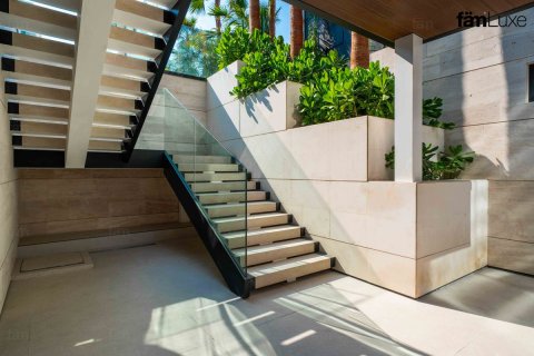 Villa til salgs i Dubai, Emiratene 5 soverom, 690.4 kvm Nr. 682183 - Foto 8