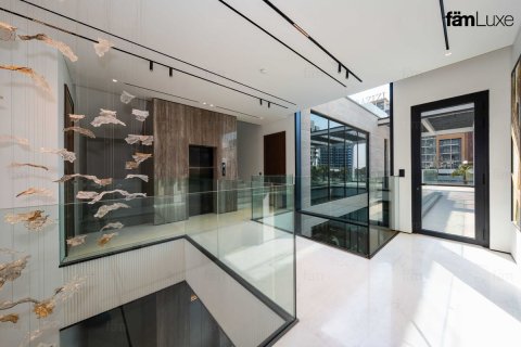 Villa til salgs i Dubai, Emiratene 5 soverom, 690.4 kvm Nr. 682183 - Foto 18