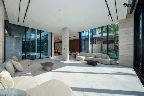 Villa til salgs i Dubai, Emiratene 5 soverom, 690.4 kvm Nr. 682183 - Foto 4
