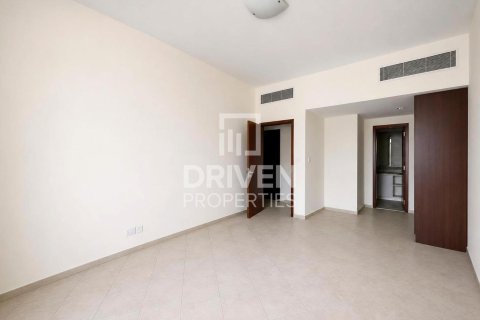 Huoneisto Motor City, Dubai, Arabiemiraatit 3 makuuhuonetta, 224.18 m2 № 759668 - kuva 9