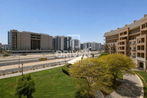 Huoneisto Motor City, Dubai, Arabiemiraatit 3 makuuhuonetta, 224.18 m2 № 759668 - kuva 14