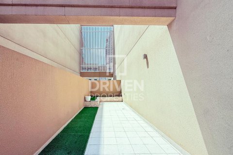 Appartement te koop in Jumeirah Village Circle, Dubai, VAE 1 slaapkamer, 115.94 vr.m., nr 761485 - foto 9