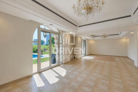 Vila u gradu Dubai Sports City, Dubai, UAE 5 spavaće sobe, 920.2 m2 Br. 768537