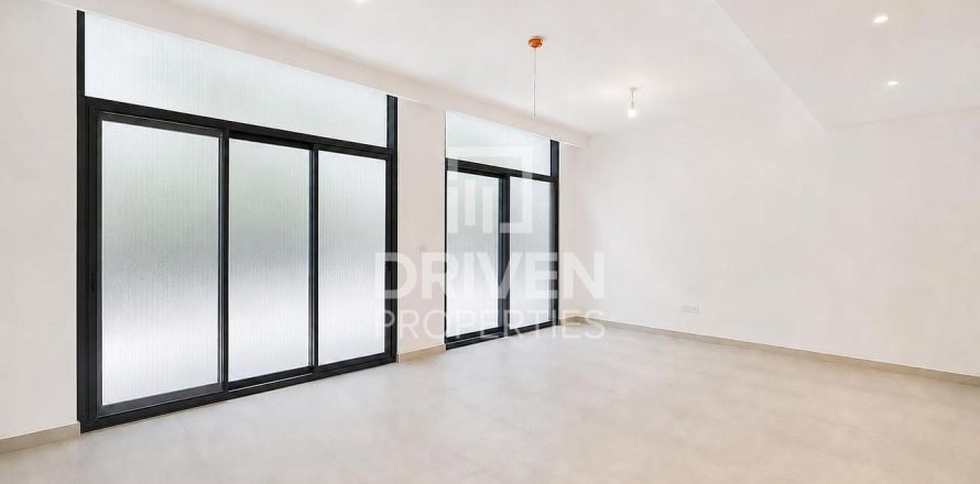 Adosado en Mudon, Dubai, EAU 3 dormitorios, 168.62 m² № 762654