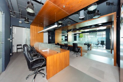 Oficina en alquiler en Business Bay, Dubai, EAU 145.4 m2 № 660541 - foto 2